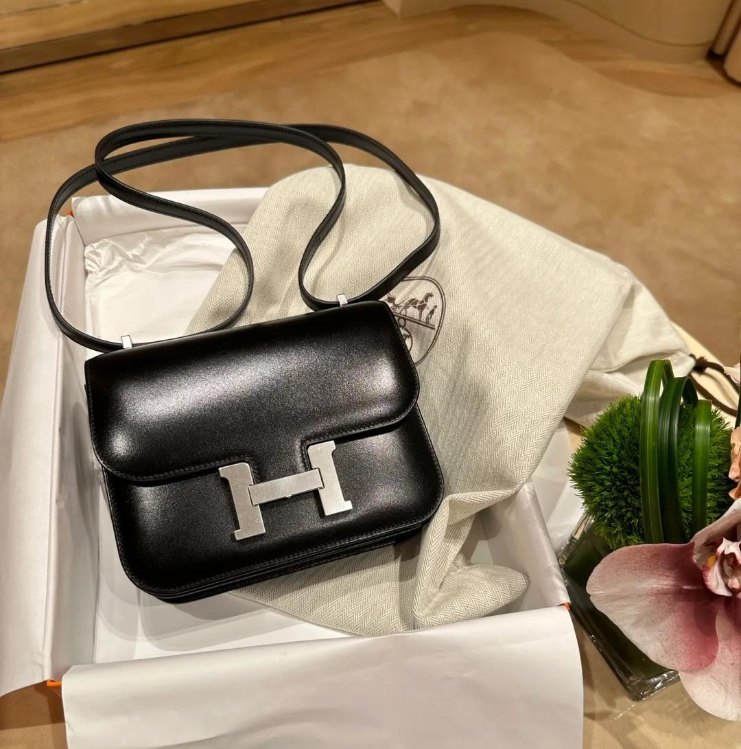 Hermès Constance bag in black leather